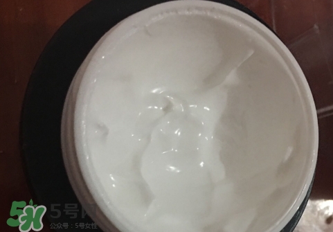 極密水光素顏霜怎么用？極密素顏霜使用方法