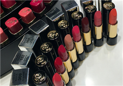 蘭蔻菁純唇膏381多少錢(qián)？蘭蔻口紅381專柜價(jià)格