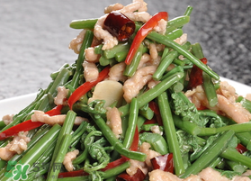 蕨菜不能和什么一起吃？蕨菜和什么不能一起吃？