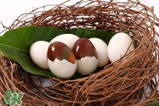 皮蛋不能和什么一起吃？皮蛋不能和什么食物同吃？