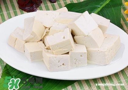 吃豆腐會(huì)得結(jié)石嗎？吃豆腐為什么會(huì)得結(jié)石？