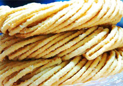 馓子是哪里的特產(chǎn)？馓子是哪個(gè)民族的小吃？