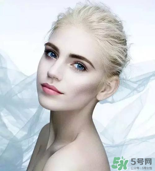 洗眼線疼嗎？洗眼線多久能恢復？