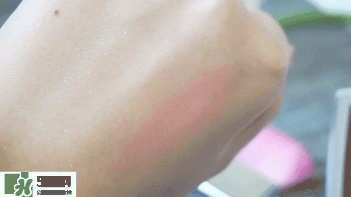 迪奧2017櫻花花瓣腮紅多少錢(qián)？2017dior櫻花腮紅專柜價(jià)格