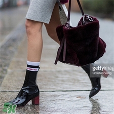 Vetements襪子多少錢?Vetements襪子價(jià)格