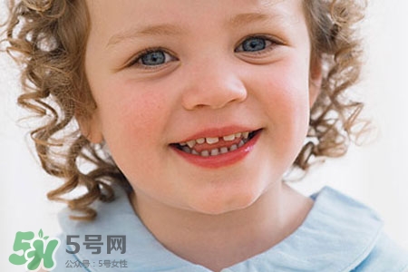 水痘會發(fā)燒嗎？小孩出水痘發(fā)燒怎么辦？