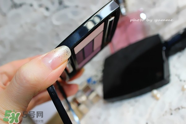 蘭蔻五色眼影怎么畫(huà)？蘭蔻眼影的畫(huà)法步驟圖