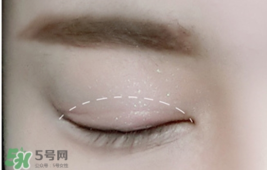 粉色桃花妝畫(huà)法步驟 桃花妝畫(huà)法步驟