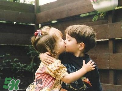 性教育從什么時候開始？孩子性教育怎么教