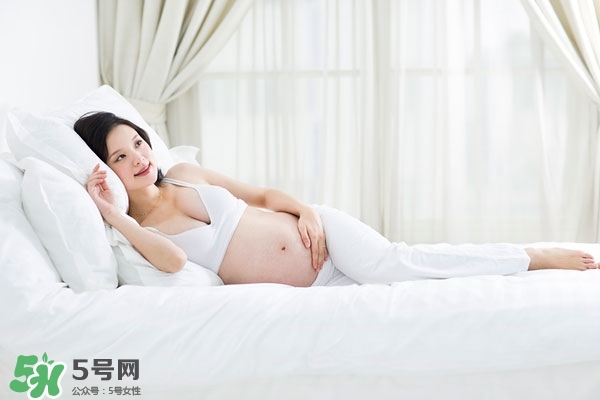 懷孕三個(gè)月出血怎么回事 懷孕三個(gè)月出血怎么回事該怎么辦 懷孕三個(gè)月出血怎么回事 懷孕三個(gè)月出血怎么回事該怎么辦