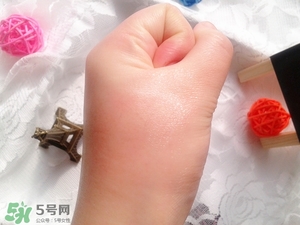 嬌蘭帝皇蜂姿眼霜怎么用？嬌蘭帝皇蜂姿眼霜使用方法