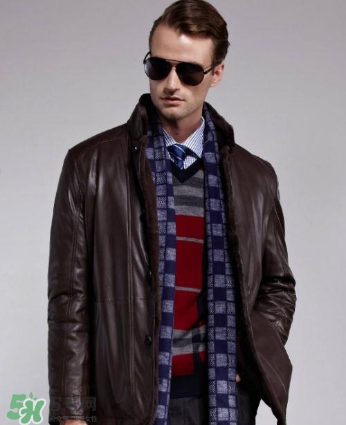 皮衣可以用掛燙機(jī)熨嗎？皮衣能不能用掛燙機(jī)熨燙？