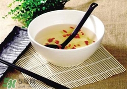 枸杞子泡水隔夜能喝嗎？枸杞子泡水隔夜喝的壞處