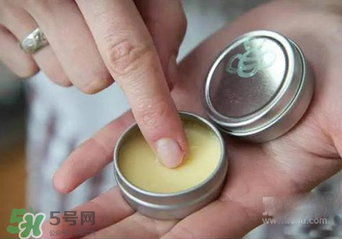 清涼油能消腫嗎？清涼油怎么消腫？