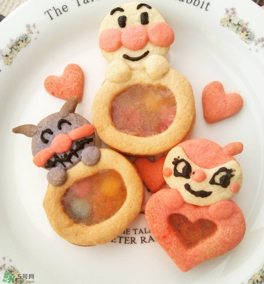 彩繪玻璃餅干怎么做？彩繪玻璃餅干做法