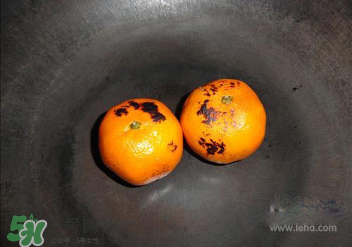 烤橘子怎么烤？烤橘子用什么火烤？