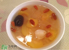 枇杷可以煮水喝嗎？枇杷煮水的功效與作用