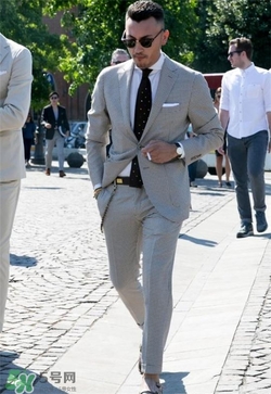 格子西裝怎么搭配？格子西服怎么搭配好看？