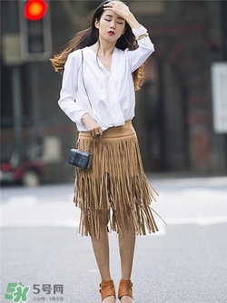 春天穿流蘇裙怎么搭配？春天流蘇裙怎么搭配好看？