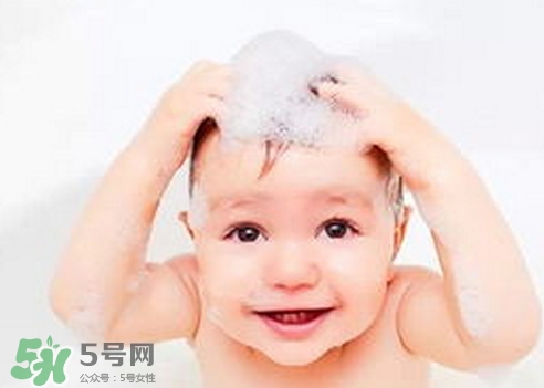 長(zhǎng)水痘可以洗頭嗎?得了水痘能洗頭嗎? 長(zhǎng)水痘可以洗頭嗎?得了水痘能洗頭嗎?