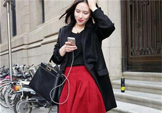 紅色衣服顯黑嗎？紅色衣服會(huì)不會(huì)顯黑？