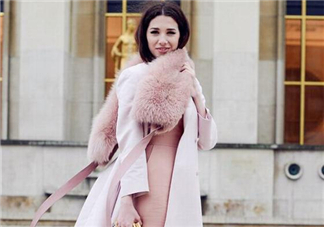 粉色衣服怎么搭配？粉色衣服怎么搭配好看？