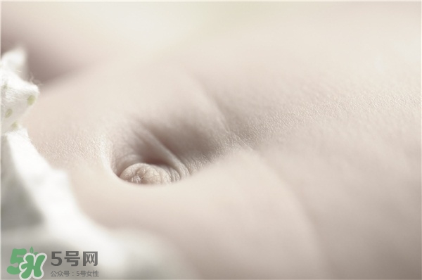 如何清潔寶寶肚臍 寶寶臍帶的護(hù)理方法 如何清潔寶寶肚臍 寶寶臍帶的護(hù)理方法