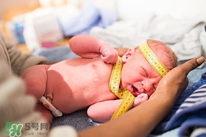 如何清潔寶寶肚臍 寶寶臍帶的護(hù)理方法 如何清潔寶寶肚臍 寶寶臍帶的護(hù)理方法