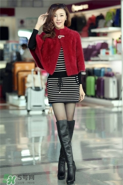 紅色衣服配什么顏色鞋子？紅色衣服配什么鞋子好看？