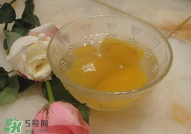 枇杷和蜂蜜能一起吃嗎？枇杷放蜂蜜好嗎？