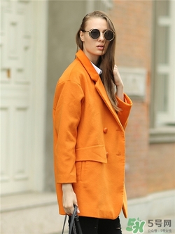 橙色衣服搭配什么顏色褲子？橙色衣服配什么褲子好看？