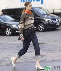 奶奶鞋搭配什么衣服？奶奶鞋搭配什么衣服好看？