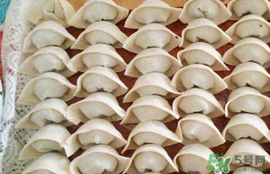 薺菜和白菜能一起吃嗎？薺菜白菜餃子餡的做法