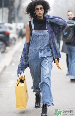 背帶褲搭配什么外套？背帶褲搭配什么外套好看？