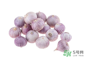 薺菜和大蒜能一起吃嗎？薺菜和蒜頭能一起吃嗎？