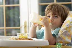 寶寶厭奶期要多久 寶寶厭奶期多少時間 寶寶厭奶期要多久 寶寶厭奶期多少時間