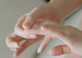 風(fēng)濕可以喝酒嗎？類風(fēng)濕能喝白酒嗎？