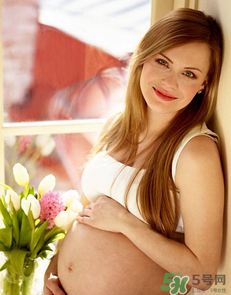 孕吐厲害是男孩還是女孩 孕吐厲害是女孩嗎 孕吐厲害是男孩還是女孩 孕吐厲害是女孩嗎