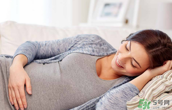 保胎無憂膠囊對(duì)胎兒有影響嗎？保胎無憂膠囊吃多久？