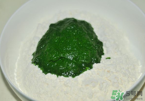 菠菜汁和面怎么取汁？菠菜汁和面的做法