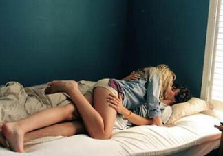 第一次如何舌吻？舌吻的技巧和方法