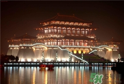 4月份去西安穿什么？四月份去西安穿什么衣服？