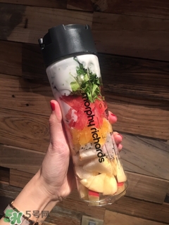 摩飛榨汁機(jī)和my juice哪個(gè)好？摩飛榨汁機(jī)和my juice對(duì)比