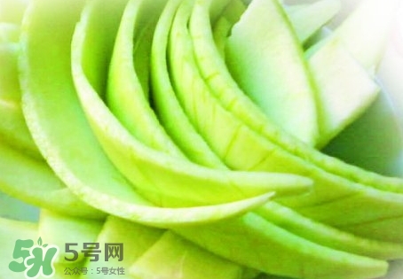 曬傷了用西瓜皮擦有用嗎?曬傷了用西瓜皮抹管用嗎? 曬傷了用西瓜皮擦有用嗎?曬傷了用西瓜皮抹管用嗎?