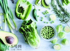 曬傷后吃什么食物好?曬傷后吃什么食物美白? 曬傷后吃什么食物好?曬傷后吃什么食物美白?