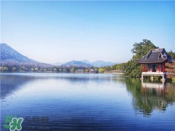 4月份去杭州穿什么？四月份去杭州穿什么衣服？