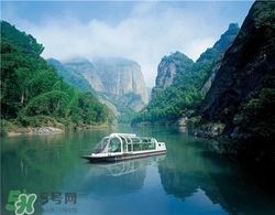 4月份去桂林穿什么？四月份去桂林穿什么衣服？