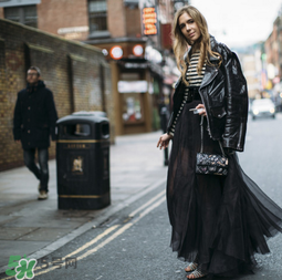 紗裙搭配什么上衣？紗裙配什么上衣好看？