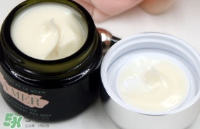 眼部有脂肪?？梢杂醚鬯獑?？眼部有脂肪粒用什么眼霜？