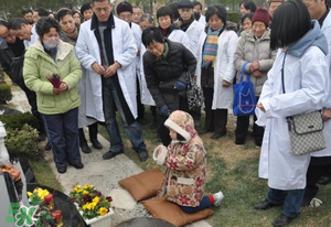 清明節(jié)能下葬嗎？2017年清明節(jié)前下葬吉日